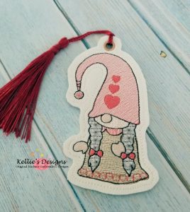 Mrs Valentine Gnome Ornament